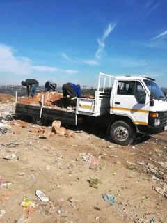 4TON TRUCK FOR RUBBLE REMOVAL