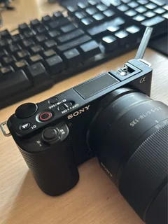Sony ZV-E10 Mirrorless Camera Bundle