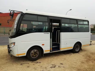 Yutong Zhou (22 seater)