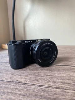 Sony ZV-E10 Mirrorless Camera with Kit Lens