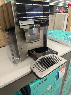 Siemens EQ700 Automatic Espresso Machine @(Hirsch's Claremont)