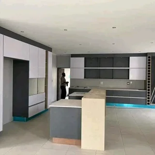 Built in kitchen cupboards and fitted wardrobes contact 0655109639