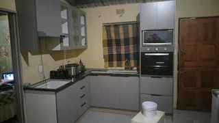 Built in kitchen cupboards and fitted wardrobes contact 0655109639