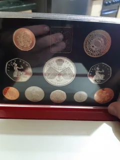 UK 5 Pound Anniversary Proof Coin Set