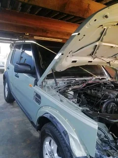 BRAKE DISC SKIMMING BRAKE PADS REPLACEMENT OIL SERVICE MOBILE MECHANICS AND AUTO REPAIRS SERVICES