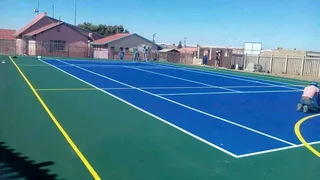 Tar/Asphalt Specialist basket,net and tennis court and fencing