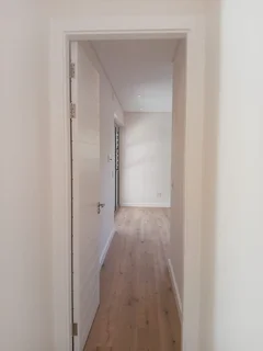 Am looking for a job as a carpenter