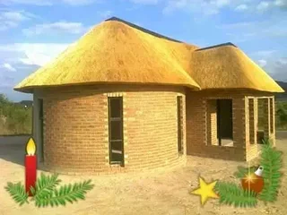 Thatch roofing