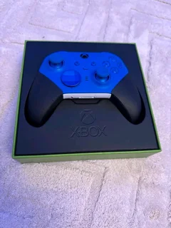 Xbox Elite Series 2 Controller, all accessories &amp; Protective Case