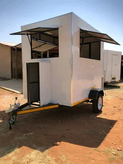 Mobile kitchen trailer