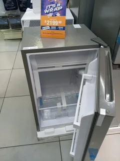 Bar fridge