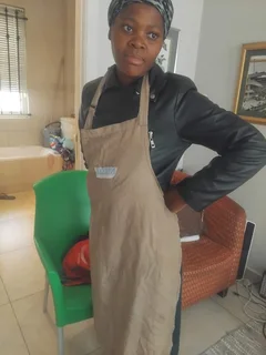 XOLANI, I AM A ZIMBABWEAN MAID LOOKING FOR A DOMESTIC AND CLEANING JOB.