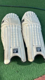 D&amp;P Hybrid Cricket Batting Pads  – Adult Size (Used, Mafikeng)