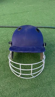  BAS “King Hitter” Cricket Helmet – Adult Size