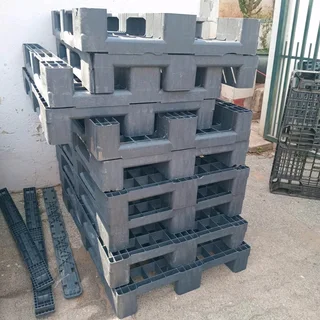 Plastic pallets