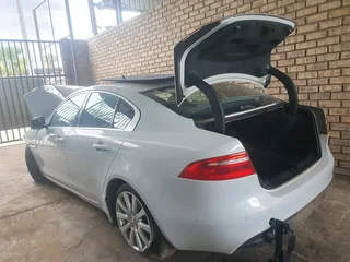 Jaguar Xe 2.0 Ingenium For Parts
