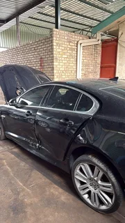 Jaguar XF-R stripping for spares