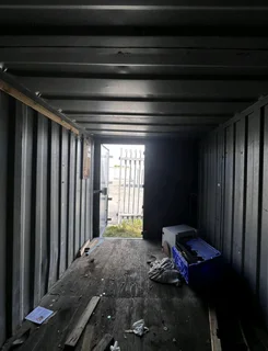 20ft used shipping container with no rust or leaks