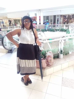 CAROLINE, I AM A SOUTH AFRICAN MAID LOOKING FOR A DOMESTIC AND CLEANING JOB