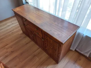 Side Board Oak 2 Drawer And 4 Door