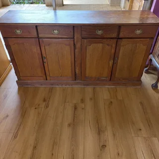Side Board Oak 4 Drawer And 4 Door - Used