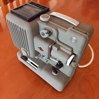 Eumig Wien Type P8 Vintage Slide Projector - Used