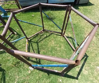 Bale Rings - Qty 6 - 1 Needs Repair