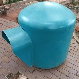 Dark Green XL Igloo Dog Kennel 110x110 cm - needs repair