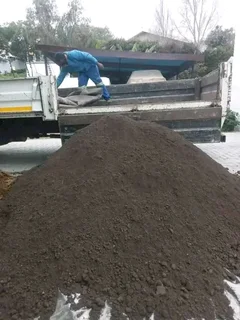 Kikuyu grass weed free deliver and install with top soil available fresh from the farm