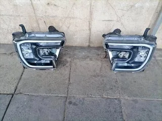 ford everest headlight