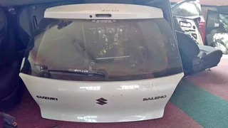 suzuki baleno tailgate