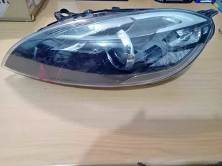 volvo v4o headlight