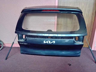 kia sonet tailgate