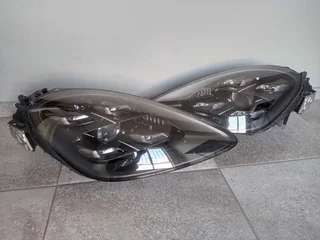 porsche cayenne headlight