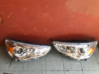 mitsubishi asx headlight