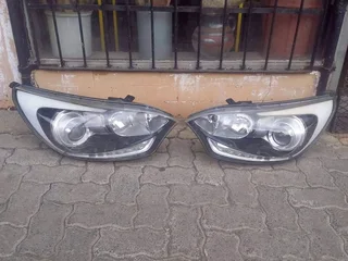 kia rio headlight