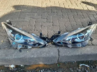 mazda 3 headlight