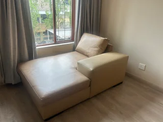 Daybed - Ad posted by Salatiso Mqikela