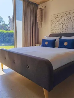 Beautifully Kept Home With Everything You Need