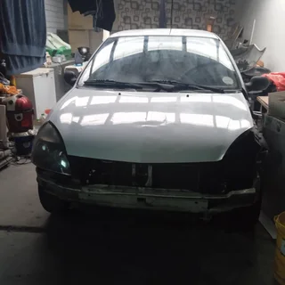 2005 Renault Clio Hatchback