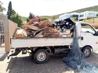 Junk mixs and rubble removal