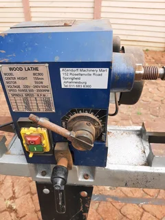 Turning lathe mc900 &#43; chisel set and adaptions available