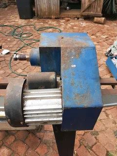 Turning lathe mc900 &#43; chisel set and adaptions available