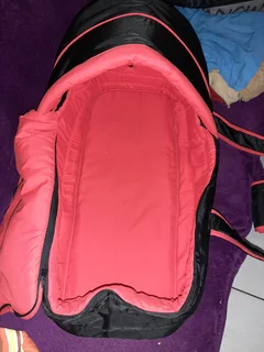 Chelino carry cot baby available