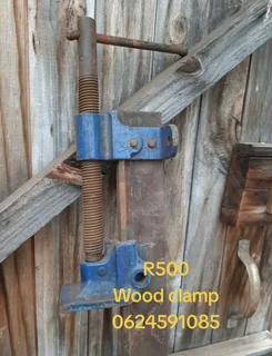 Wood working clamp 1.8m for holding 2 items together