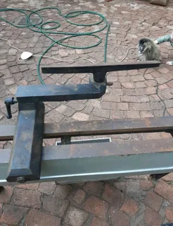 Turning lathe mc900 &#43; chisel set and adaptions available