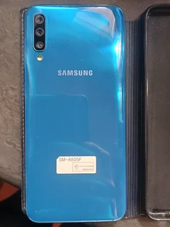 Samsung A50 android smart phone