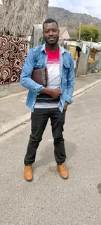 Am looking for a job