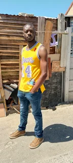 Am looking for a job