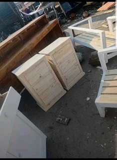 Pedastal and headboards